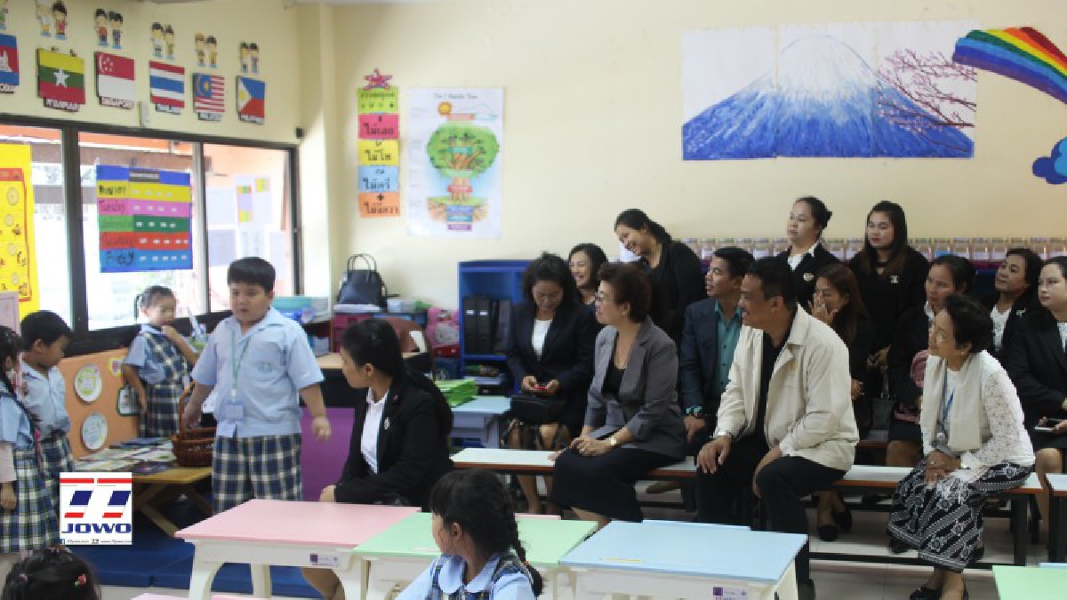 อบต.มะเกลือเก่าโคราช เดินหน้านโยบายเปิดโอกาสทางการศึกษาให้กับเด็กในพื้นที่ห่างไกล มุ่งหน้าเข้า กทม.ศึกษาดูงานการจัดการเรียนการสอนเด็กปฐมวัย