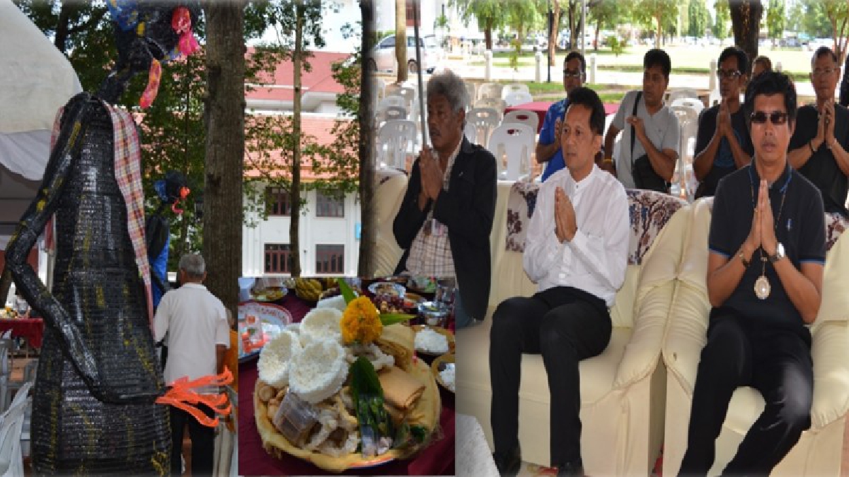 ทำบุญรับเปรต!? ผู้ว่าฯเมืองคอนร่วมทำบุญรับตาตาย “รับเปรต”เทศกาลบุญสารทเดือนสิบประจำปี 2560 ส่งสัญญาณบ่งบอกเริ่มประเพณียิ่งใหญ่ (คลิป)