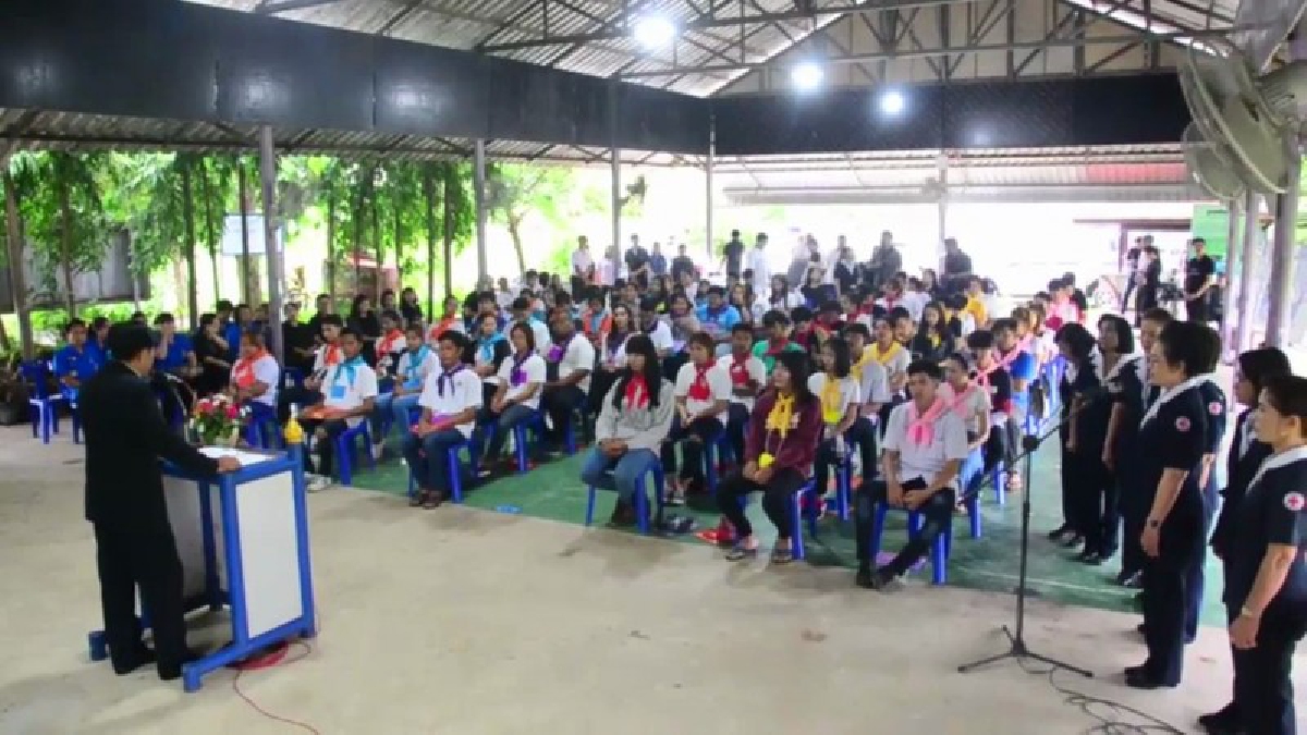 เหล่ากาชาดอ่างทอง จัดโครงการฝึกอบรมอาสายุวกาชาดหลักสูตรขั้นพื้นฐานยุวกาชาด