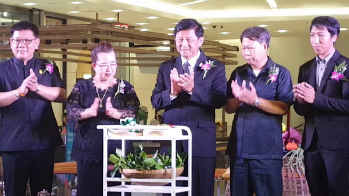 คนรักสุขภาพ มีเฮ!! ร่วมงาน มหกรรมครัวสุขภาพสู่ชุมชนเมือง เป็นการนำสินค้าดีเพื่อสุขภาพ มีคุณภาพ ให้ได้เลือกซื้อหา มีสุขภาพที่ดีขึ้น (มีคลิป)