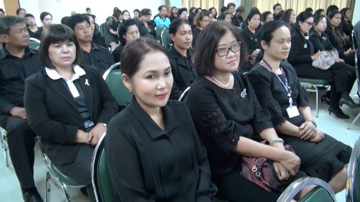 สงขลา!! จัดโครงการอบรมประวัติศาสตร์ชาติไทย และบุญคุณของพระมหากษัตริย์ไทย ให้กับคณะผู้บริหารสถานศึกษา!?
