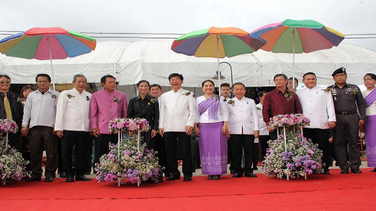 บึงกาฬ รมต.ท่องเที่ยวเปิดงานแข่งเรือยาวไทย ลาว เวียดนามครั้งที่ 18 ชิงถ้วยสมเด็จพระเทพฯ