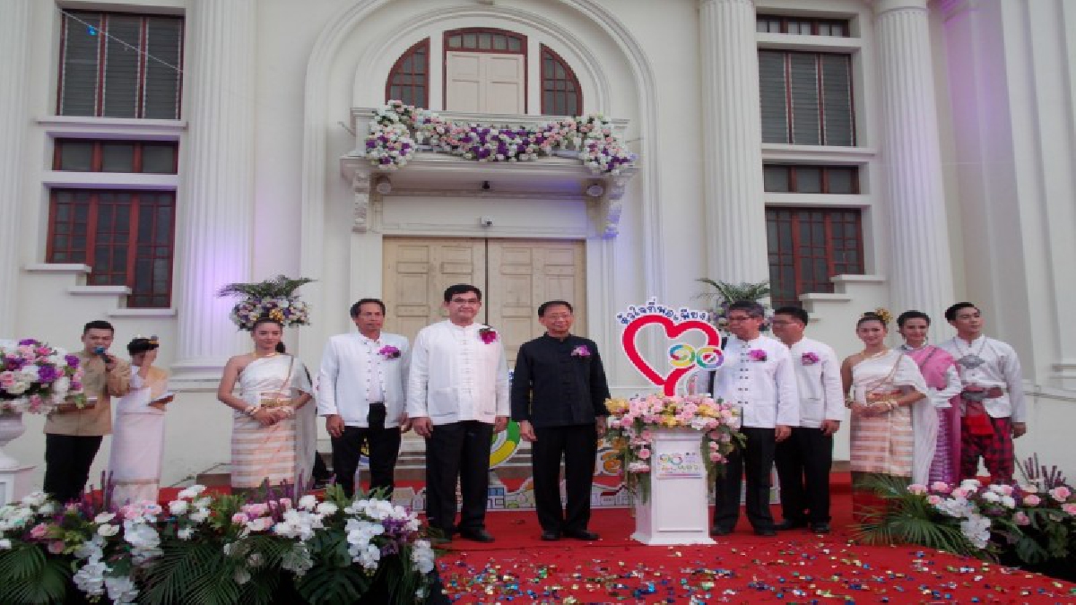 ผลักดันเส้นทางการท่องเที่ยว หมู่บ้านเศรษฐกิจพอเพียงเพื่อการท่องเที่ยวต้นแบบ โดยใช้หลักปรัชญาเศรษฐกิจพอเพียง (มีคลิป)