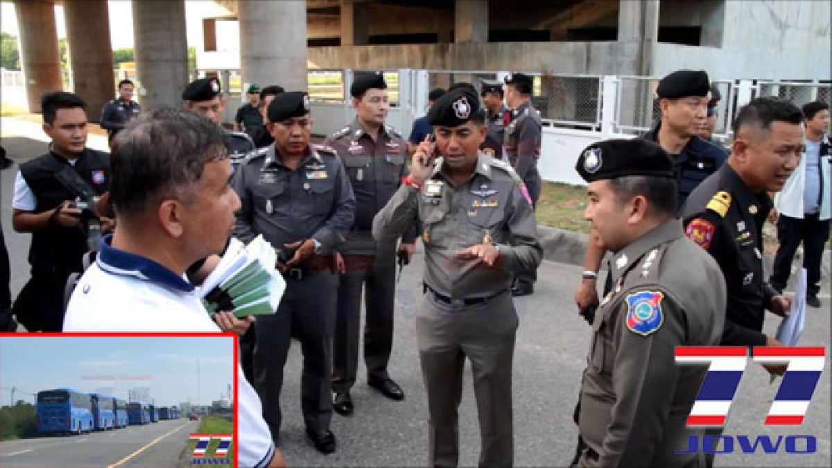 ตรวจสอบด่วน!! รักษาการแทนรองผู้บัญชาการตำรวจท่องเที่ยว รุดตรวจบัสป้ายแดง 52 คัน ที่จอดอยู่ถนนคลองส่งน้ำสุวรรณภูมิ (มีคลิป)