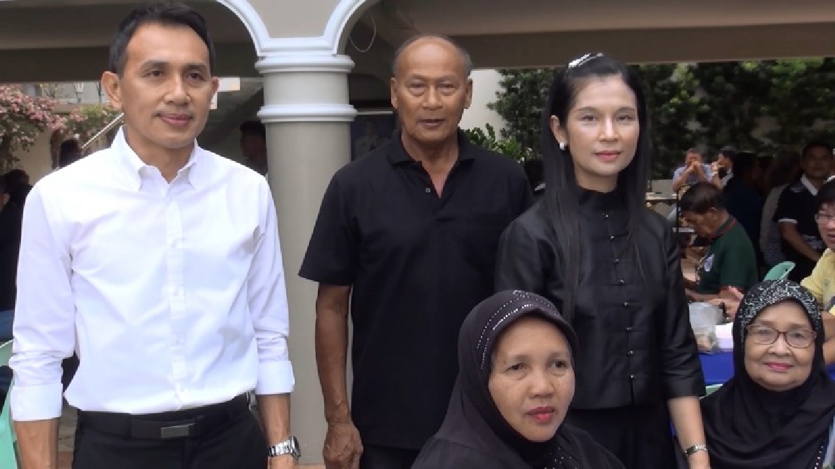 เปิดใจ!! โดนกระแสข่าวที่จะลงเล่นการเมืองแทนสามี ภรรยาอดีต สส.ประพร ที่เสียชีวิต เผยไม่ปฏิเสธหรือยอมรับที่ลงเล่นการเมืองแทนสามี!?