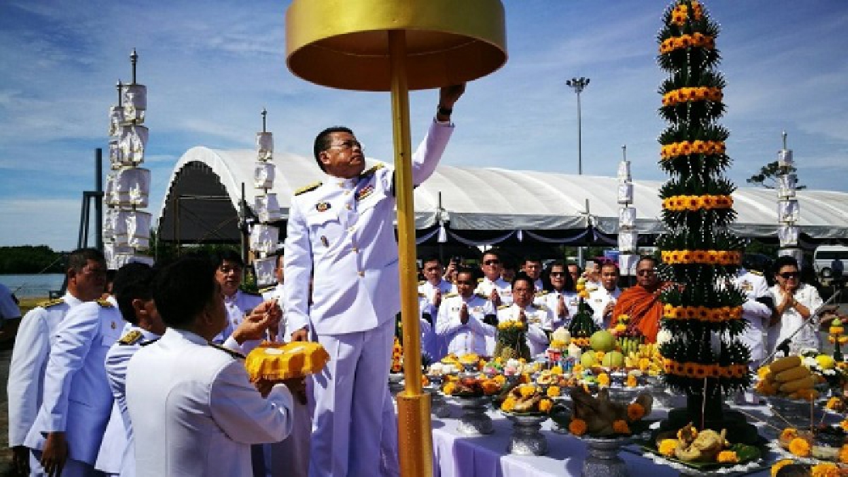 พ่อเมืองกระบี่ พร้อมหน่วยงานราชการ บวงสรวง พระเมรุมาศจำลอง