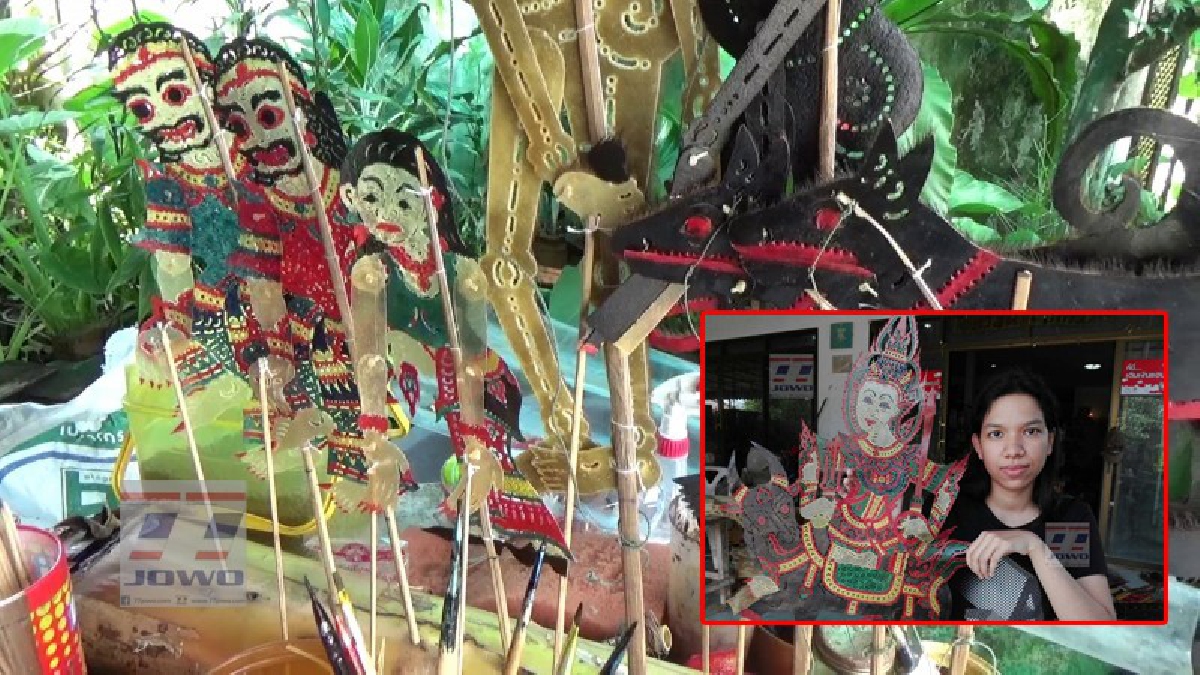 อนุรักษ์และสืบสาน!! โคตรทึ่งสาววัย 28 ปีทำหนังตะลุง ซึ่งที่บ้านรับแกะตัวหนังตะลุงมานานกว่า 30 ปี จนทำให้เธอได้วิชาติดตัวมา!? (ชมคลิป)