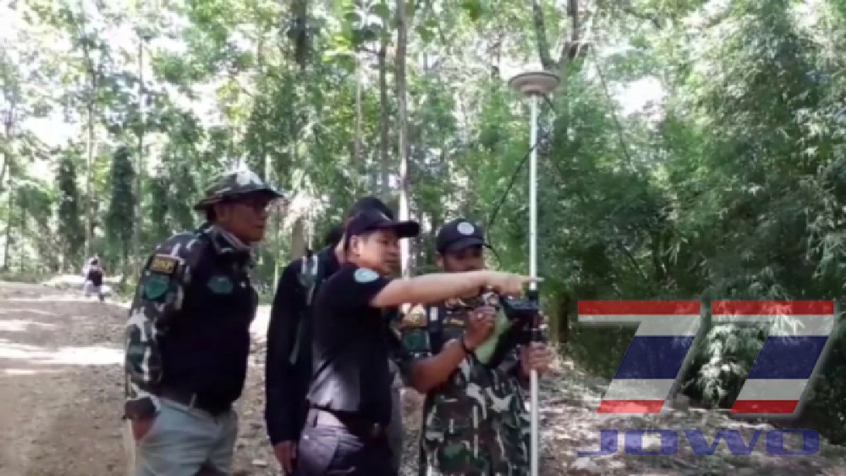 ชุดพญาเสือ เข้าตรวจสอบหมุดที่ดิน หลังโดนชาวบ้านร้องมีเอกสารสิทธิ์ แต่โดนยึดเป็นที่อุทธยาน