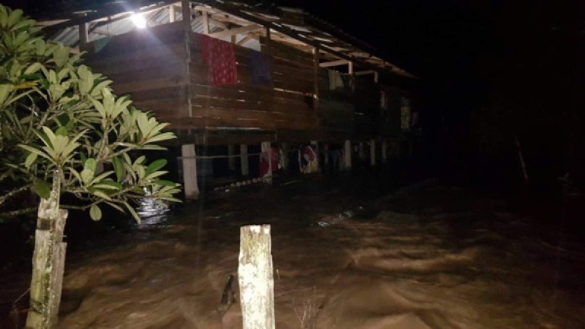 เกิดน้ำท่วม บ้านหนองหลวง บ้านเซอทะและบ้านเดลอคี รวมครัวเรือนที่ได้รับผลกระทบทั่งตำบล  42 หลังคาเรือน มีบ้าน 2 หลัง และยุ้งข้าว 1 หลัง