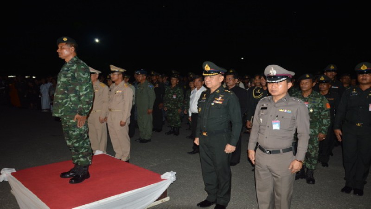 ศพทหารพรานกล้าพลีชีพเพื่อชาติ ถึงภูมิลำเนา ทหาร-ส่วนราชการ รอรับศพอย่างสมเกียรติ ท่ามกลางความโศกเศร้าของครอบครัว (มีคลิป)