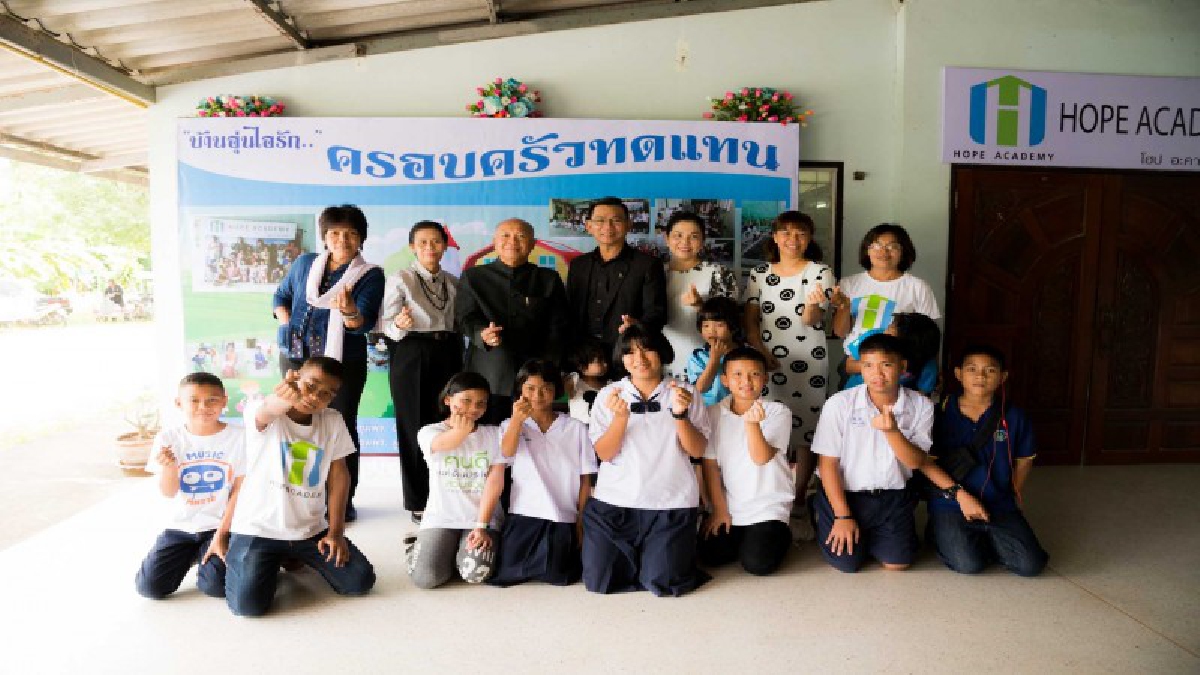 ชุมพร เปิดโครงการครอบครัวทดแทน หวังลดปัญหา ท้องไม่พร้อม คุณแม่วัยใส และเด็กลองเสพยา(มีคลิป)