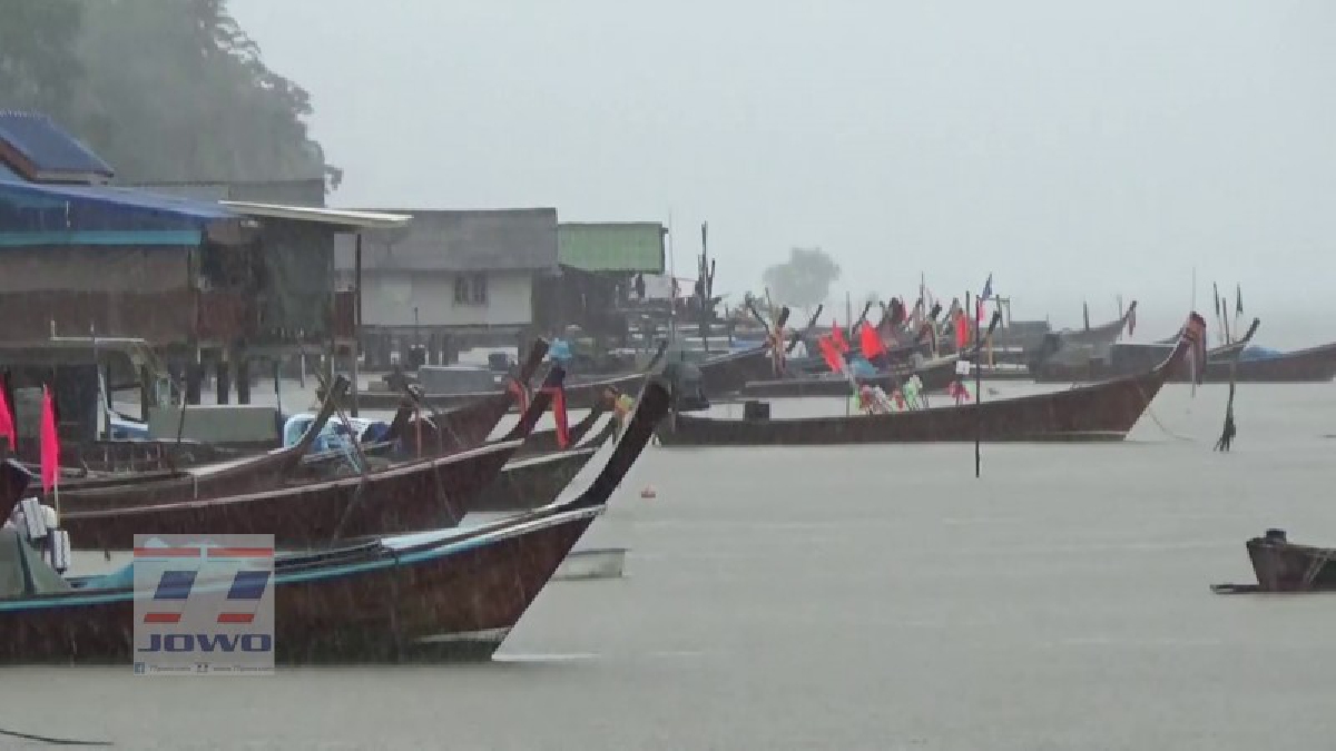 โอดครวญ!! เรือประมงขนาดเล็ก หลายร้อยลำ เดือดร้อนจากภาวะคลื่นลมแปรปรวน ทำให้ขาดรายได้ เนื่องจากไม่สามารถออกจับสัตว์น้ำได้ (คลิป)