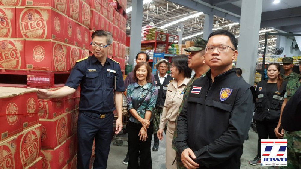 สรรพสามิตและพาณิชย์ระยอง สนธิกำลังฝ่ายปกครองลงตรวจสอบสินค้าขายส่ง หลังจากที่มีพระราชบัญญัติภาษีสรรพสามิตออกมาบังคับใช้!?