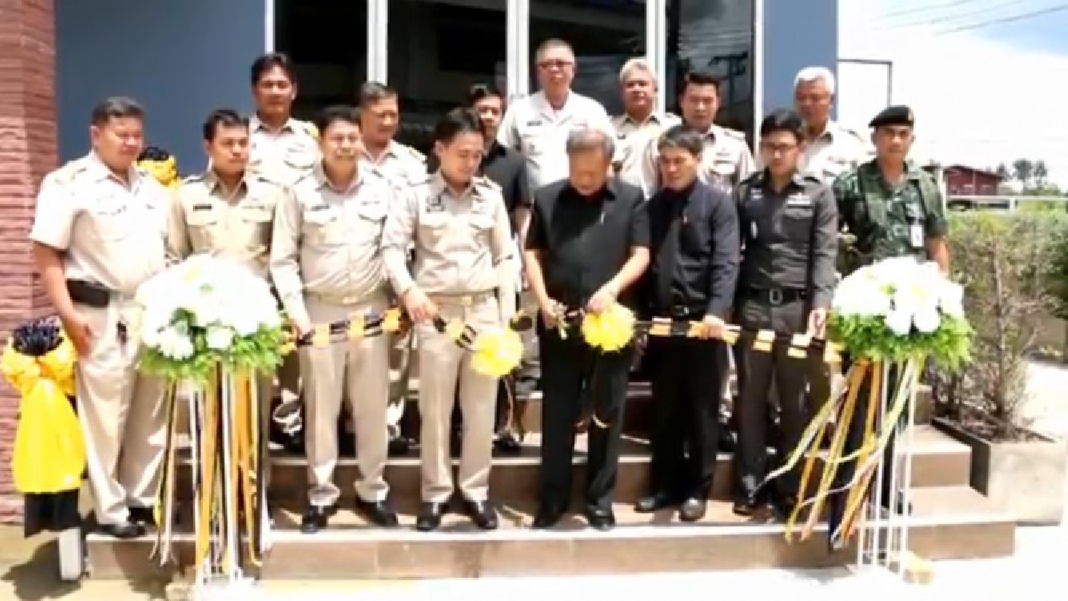 สุดอลังการ!! ผู้ว่าราชการจังหวัดนครปฐม เปิดอาคารที่การฝ่ายความมั่นคง อำเภอนครชัยศรี แถมมีทีเด็ดห้องน้ำติดแอร์ สุดหรูราวกับโรงแรม 5ดาว