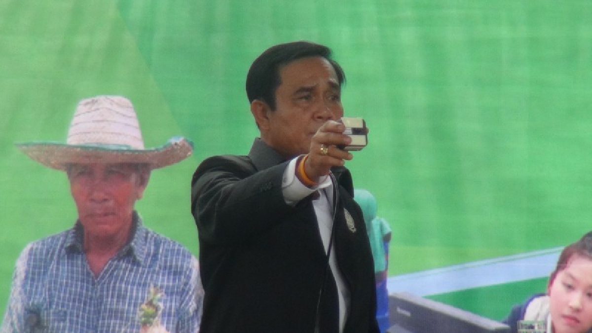 นายกฯลงพื้นที่จ.สตูล ผลักดันไทยเป็นศูนย์กลาง แลกเปลี่ยนข้อมูลอินเทอร์เน็ตของภูมิภาคอาเซียน พร้อมเปิดใช้บริการสถานีเคเบิลใต้น้ำปากบารา