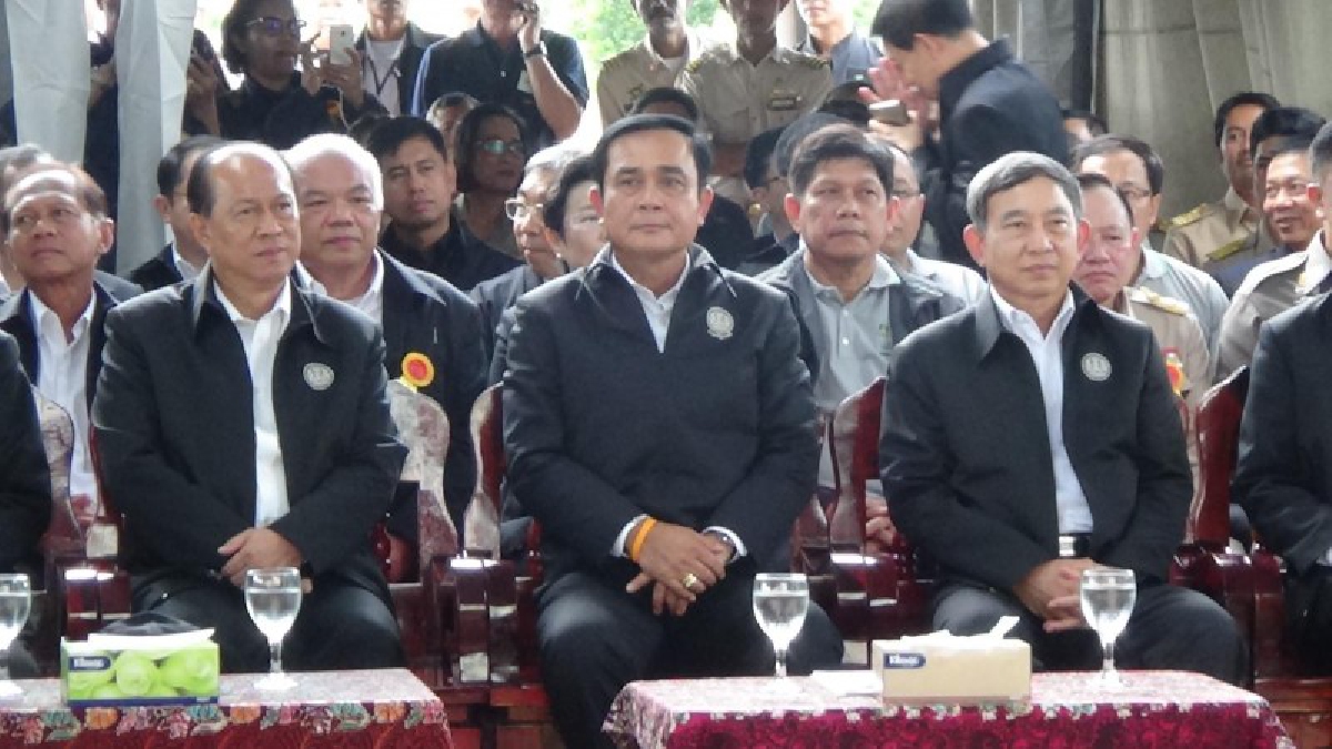 "บิ๊กตู่ลงสตูล" เปิดเน็ตประชารัฐและเคเบิ้ลใต้น้ำ สั่งจี้..เร่งหาข้อสรุปให้ได้ ทำไมชาวบ้านไม่ให้สร้างท่าเรือน้ำลึกปากบารา ? (ดูคลิป)