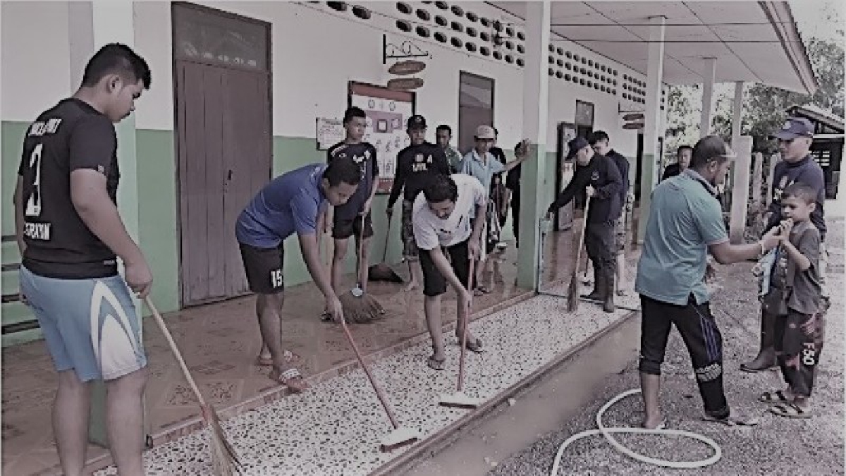 สตูลกลับสู่สภาวะปกติ น้ำลดแห้งทหารเร่งช่วยเหลือประชาชน โรงเรียนทำความสะอาด