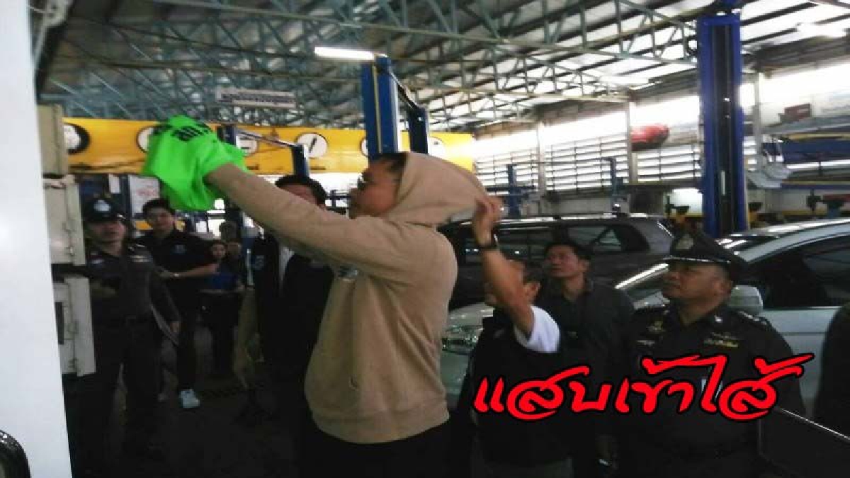 #โจรไอ้โม่ง บุกขโมยเซฟร้านขายยางรถยนต์ กวาดทรัพย์ข้างใน เอาเซฟทิ้งน้ำ ที่แท้เป็นลูกจ้างในร้าน ยังเนียน..รุ่งเช้ามาทำงานปกติ (ดูคลิป)