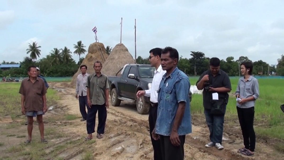เกษตรจังหวัดอ่างทอง ลงพื้นที่ตรวจเยี่ยมโครงการ 9101 เกษตรทฤษฎีใหม่ตามหลักเศรษฐกิจพอเพียงในหลวงรัชกาลที่ 9