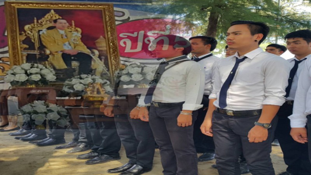 ราชภัฏเพชรบุรี จัดงาน&ldquo;คิดถึงพ่อภูมิพล&rdquo; นำวงออเคสตรา Symphonic Band กว่า 80 ชีวิต บรรเลงบทเพลงพระราชนิพนธ์ บริเวณหาดเจ้าสำราญ (ดูคลิป)