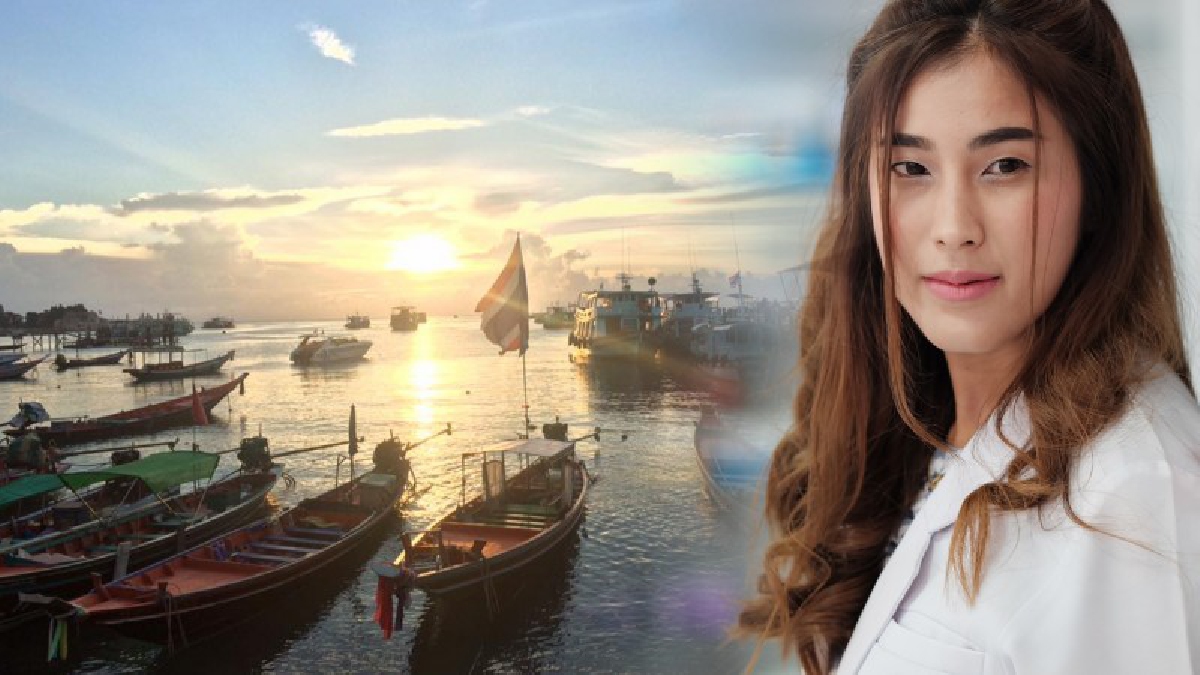 ชื่นชม...บัณฑิตป้ายแดง ! หมอยาสาวสวย &ldquo;หวาย&rdquo;เภสัชฯ ม.อุบลฯ แบ็คแพ็คหลังเรียนจบ เดินทางมุ่งสู่ฝันเภสัชกร ร้านยาริมทะเล &ldquo;เกาะเต่า&rdquo; (คลิป)