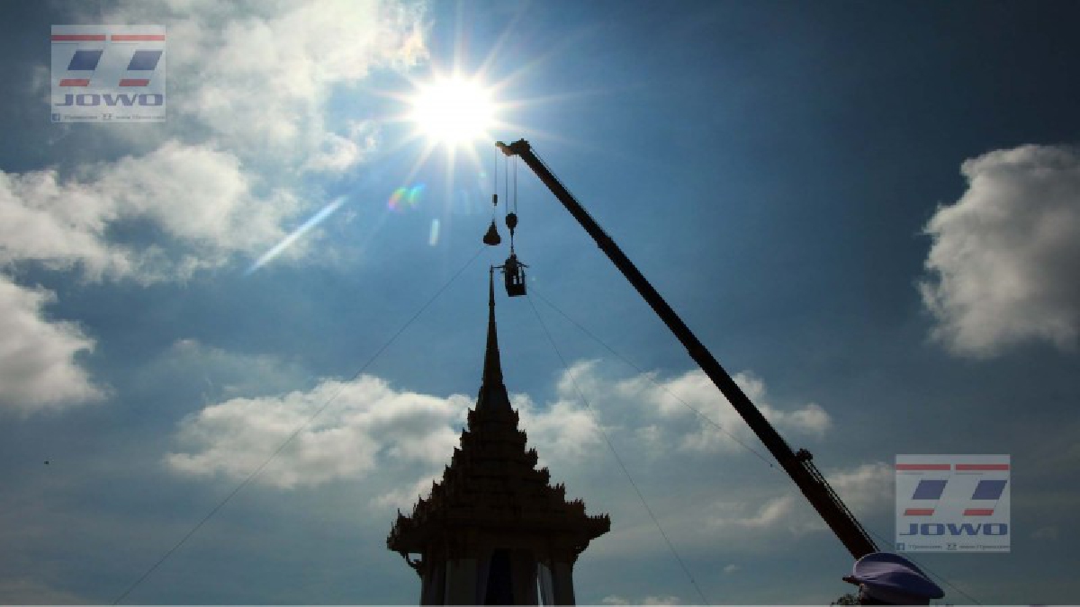 ตรัง!! มีท้องฟ้าเปิดสวยงามในพิธีบวงสรวงนพปฎลสุวรรณฉัตร ช่างเป็นภาพที่น่าอัศจรรย์ยิ่งนักที่เกิดขึ้นในบริเวณประรำพิธีอีกด้วย