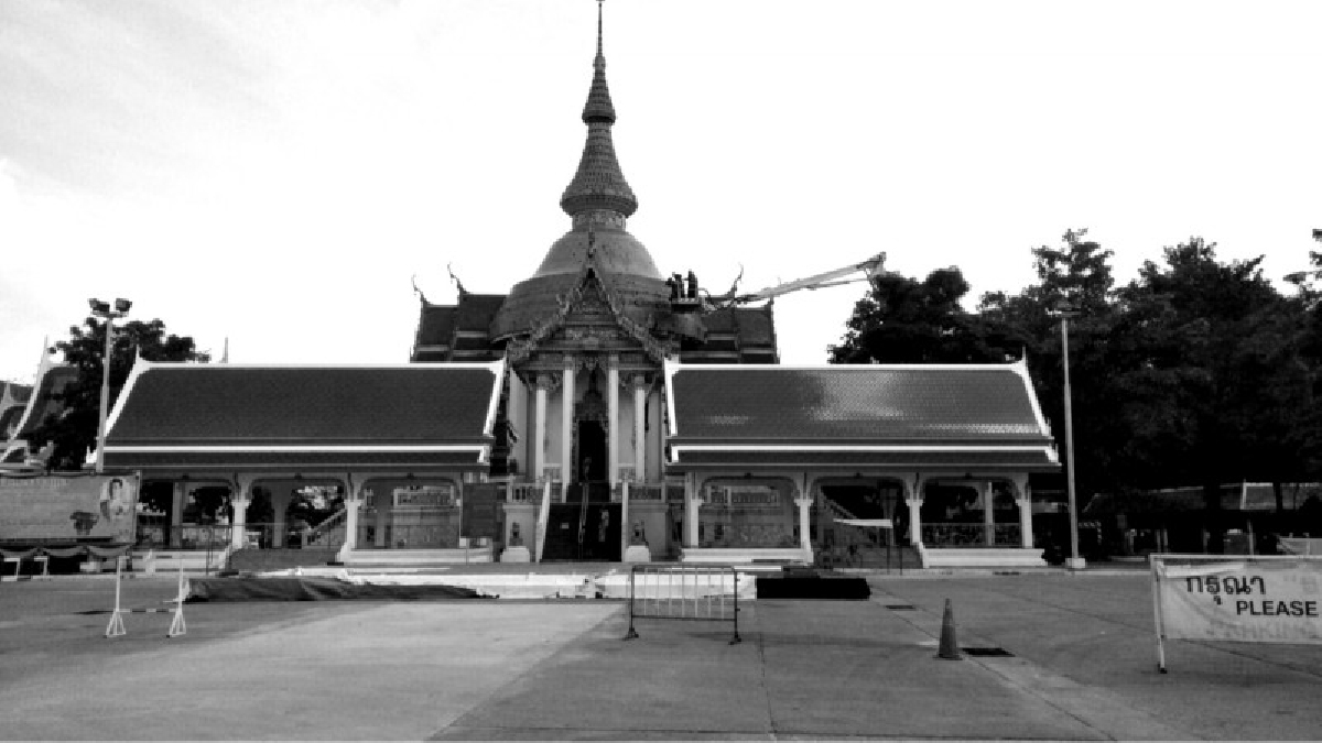 ติดตามความคืบหน้า!! มณฑลพิธีถวายดอกไม้จันทน์ พร้อมเริ่มดำเนินการก่อสร้างที่เผาดอกไม้จันทน์ เพื่อให้สมพระเกียรติ (มีคลิป)