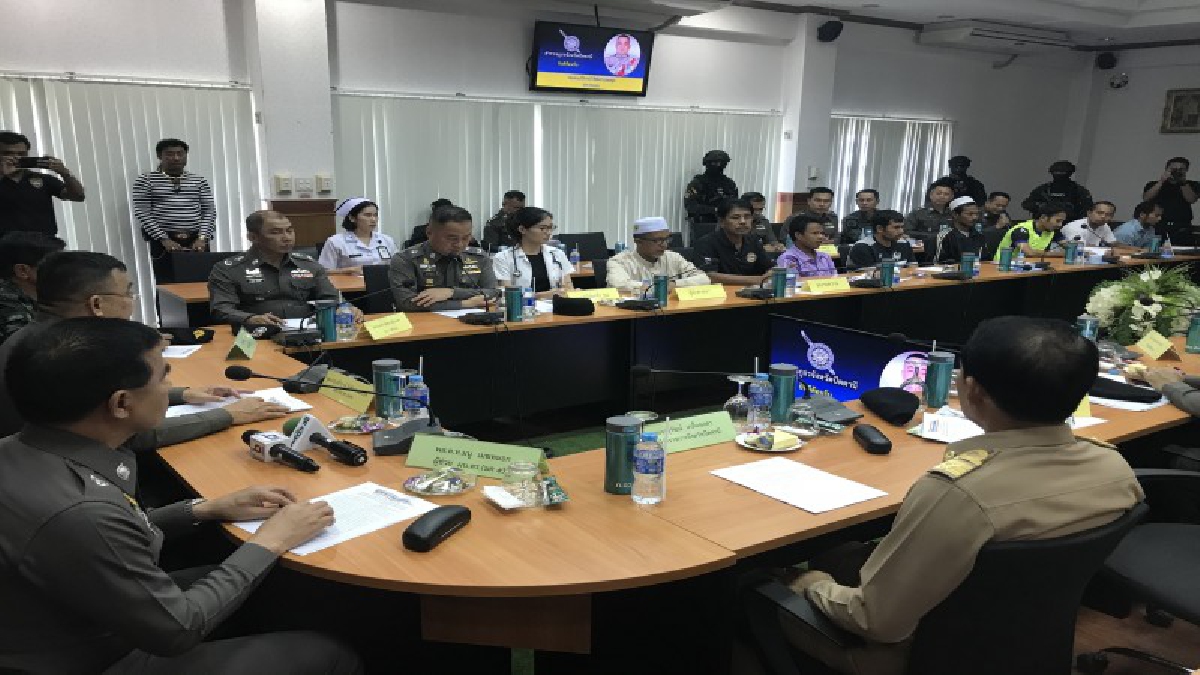 ศาลอนุมัติหมายจับ 19 ผู้ต้องหาลอบวางระเบิดทหารพราน-ยิงตำรวจ  รอง ผบ.ตร. มาเอง แถลงข่าวถึงปัตตานี (ดูคลิป)