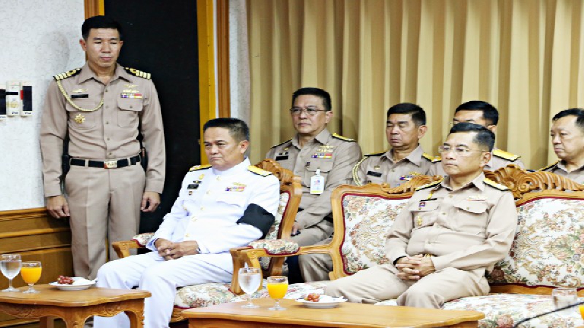 ผบ.ทร. เน้นย้ำใช้กฏหมายอย่างจริงจังแก้ไขปัญหาการทำประมงผิดกฏหมาย