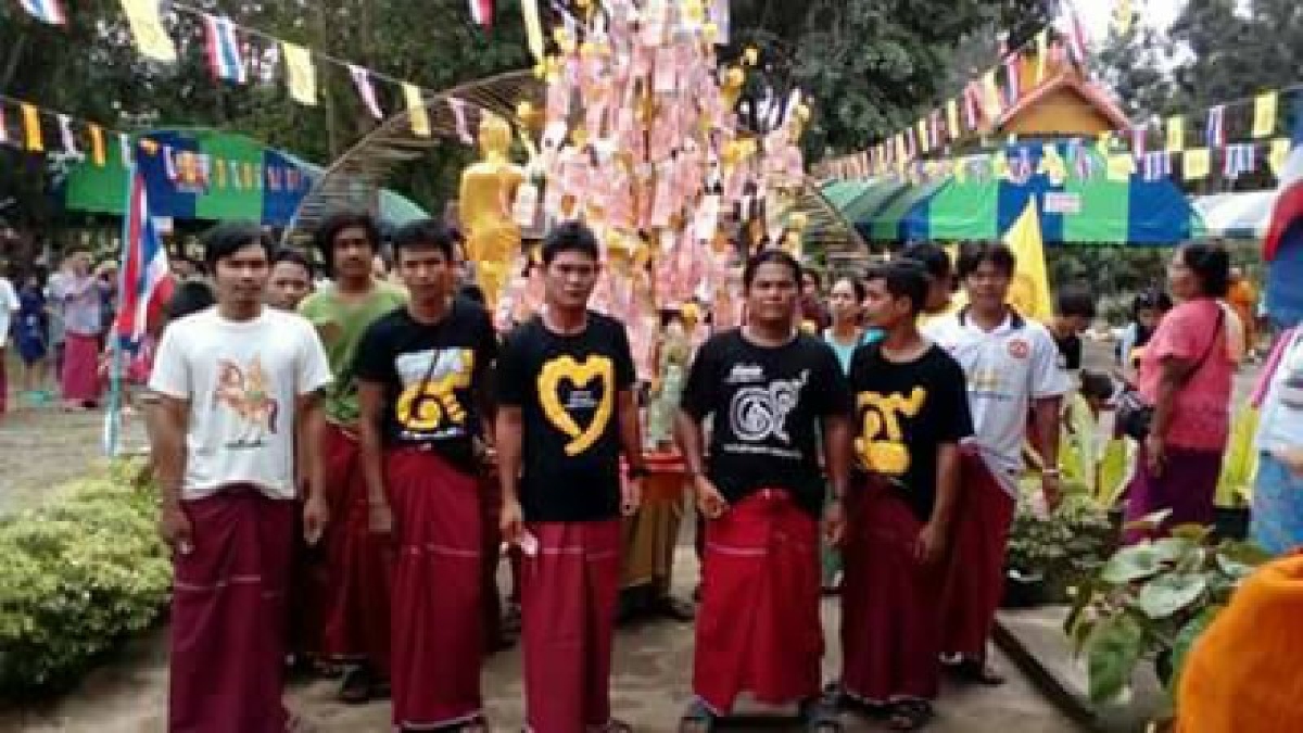 บุญกฐินชาวมอญน่าภูมิใจทุกคนร่วมไว้อาลัยถวาย ร.9 – สืบสานพุทธศาสนา-วัฒนธรรมเหนียวแน่น!!!