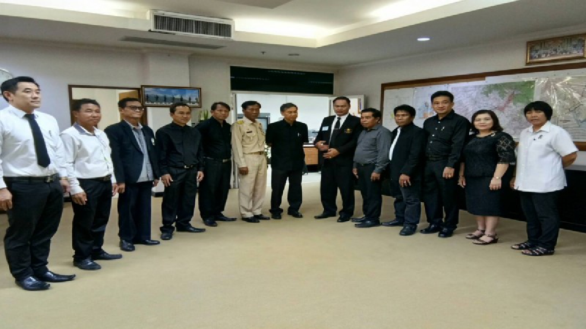 นครนายก. . นายกองค์การบริหารส่วนตำบล 12แห่งพร้อมรับนโยบายการแก้ไขปัญหาส่วนท้องถิ่นในตำบลนั้นๆ สู่เป้าหมายในการพัฒนาจังหวัดนครนายกแบบยั่งยื่น