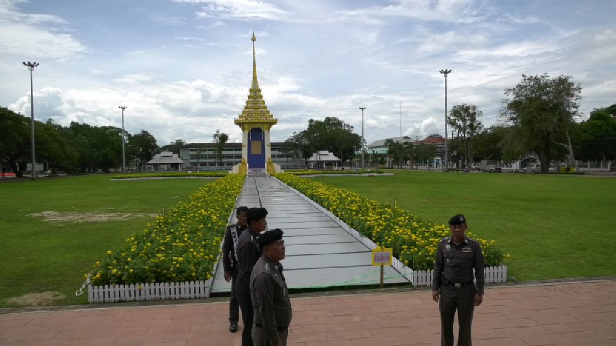 ผบก.จว.ตราด ลงพื้นที่สถานที่พิธีถวายดอกไม้จันทน์ วางแผนวางกำลังรักษาความปลอดภัย