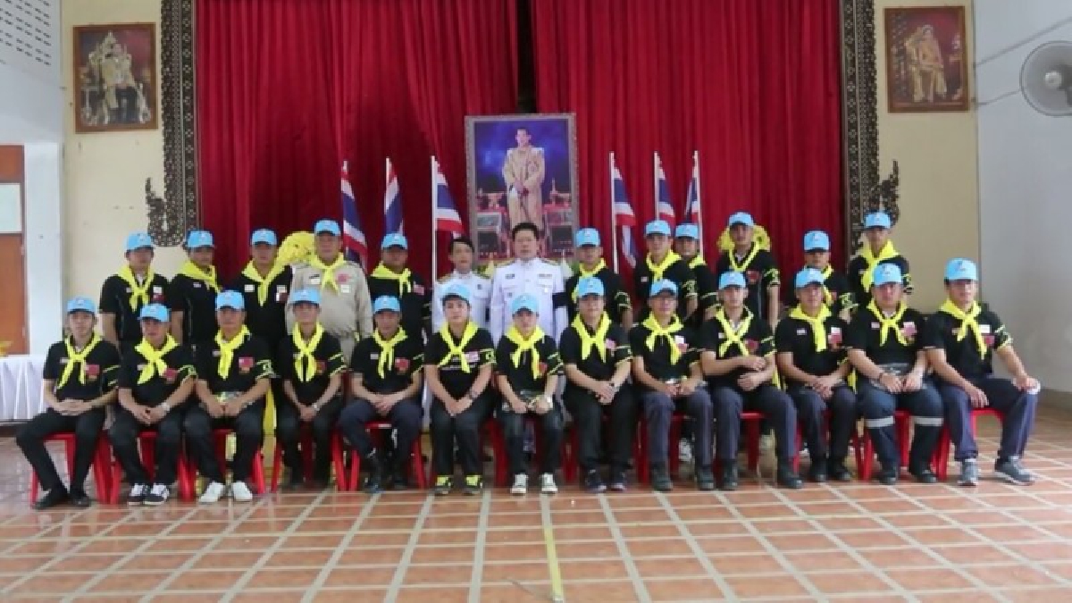 ปชช.ชาวไชยปราการ รับมอบสิ่งของพระราชทานจิตอาสารอบแรก