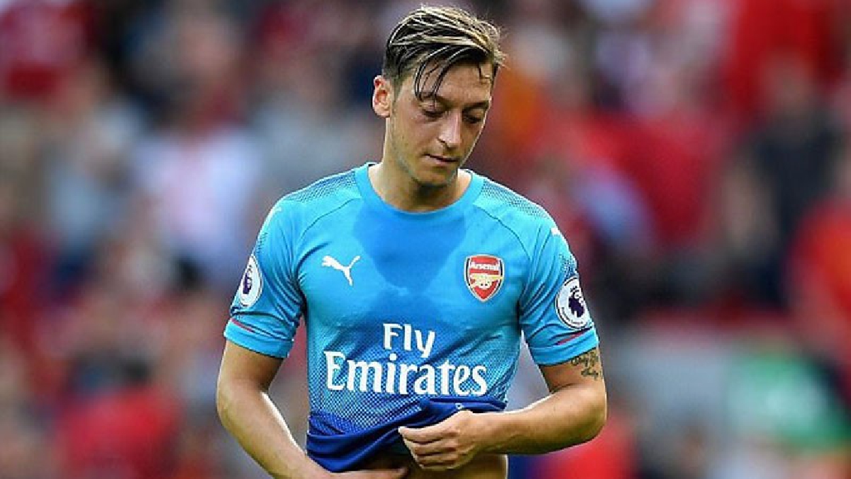 เอเย่นต์เผย โอซิล ยังอยากเล่นในอังกฤษต่อ
