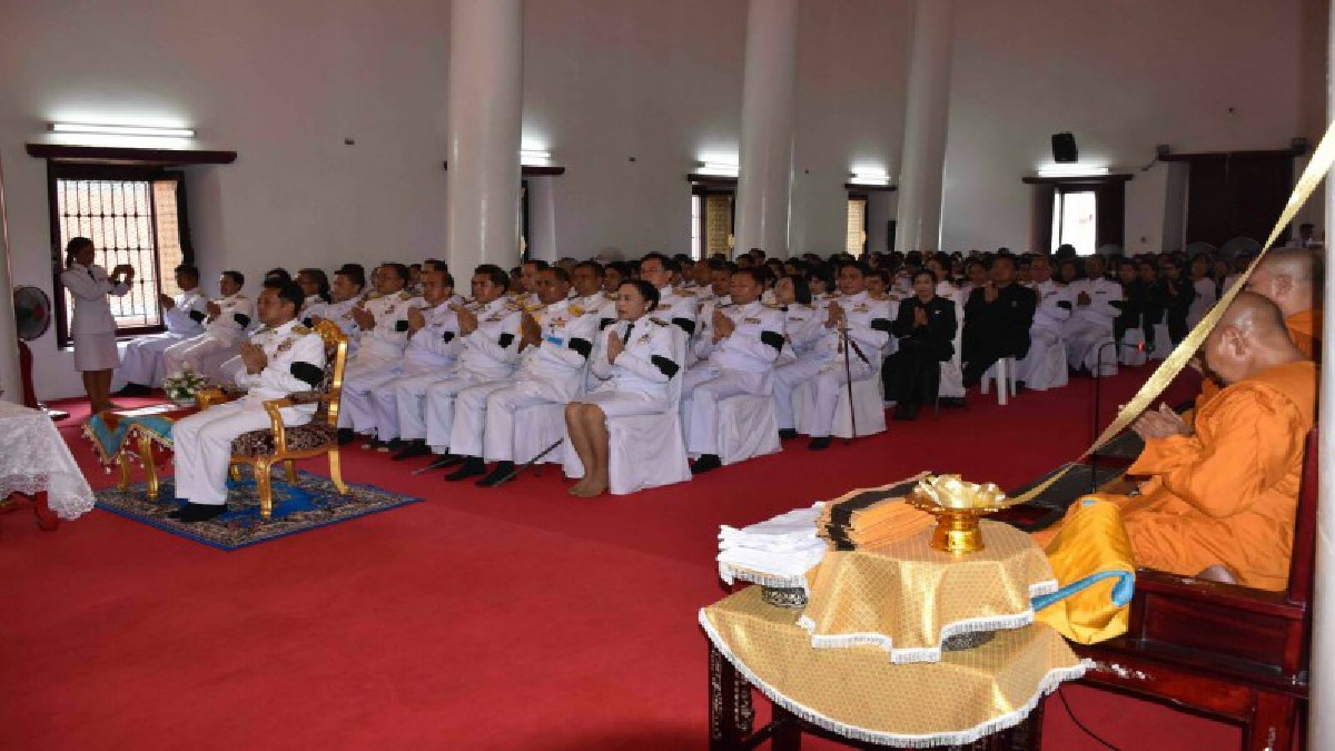 จังหวัดนครศรีธรรมราช ประกอบพิธีบำเพ็ญกุศล ถวายเป็นพระราชกุศลแด่พระบาทสมเด็จพระปรมินทรมหาภูมิพลอดุลยเดช สวรรคตครบ 1 ปี