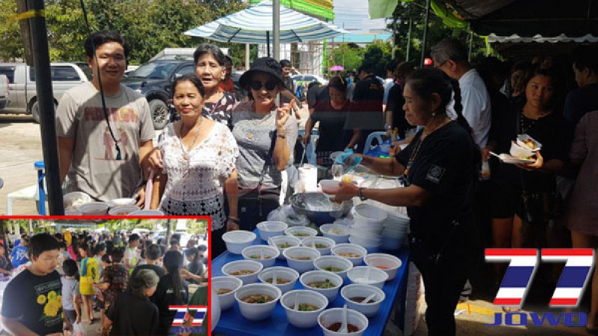 สมุทรปราการ..!! ชาวบ้านสองชุมชน ร่วมใจ เปิดโรงทานเลี้ยงอาหารชาวบ้าน ถวายเป็นพระราชกุศล แด่ในหลวงรัชกาลที่9 (มีคลิป)