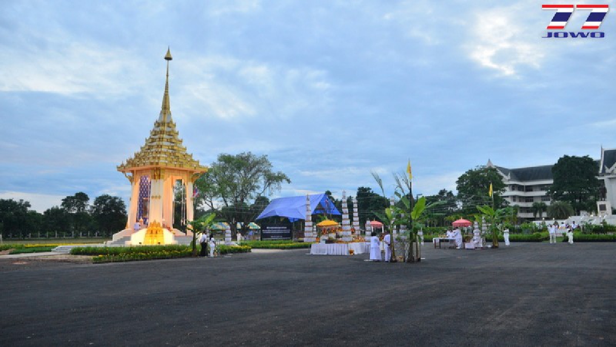 เสร็จเรียบร้อย..!! จังหวัดปราจีนบุรี จัดพิธีบวงสรวงพระเมรุมาศจำลองและส่งมอบดอกไม้จันทน์ (ชมคลิป)