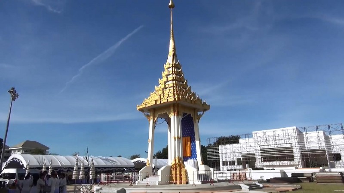 สงขลา..!! ประกอบพิธีบวงสรวง และสมโภชน์พระเมรุมาศจำลอง เพื่อในการจัดพิธีถวายดอกไม้จันทน์ วันพระราชพิธีถวายพระเพลิงพระบรมศพ ในหลวง ร.9