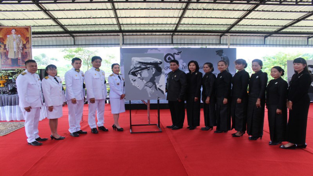 ทูบีนัมเบอร์วันเอี่ยมเฮง หลอมใจชาวเสิงสางโคราช ร่วมประกอบกิจกรรมถวายความอาลัยพ่อหลวง ร.9