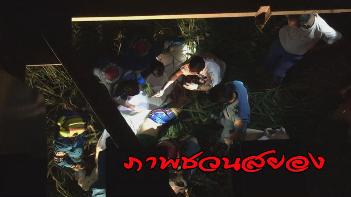 ภาพชวนสยอง !! ม้าเหล็กขยี้ร่างหนุ่มนิรนาม ทับแหลก ไม่มีชิ้นดี
