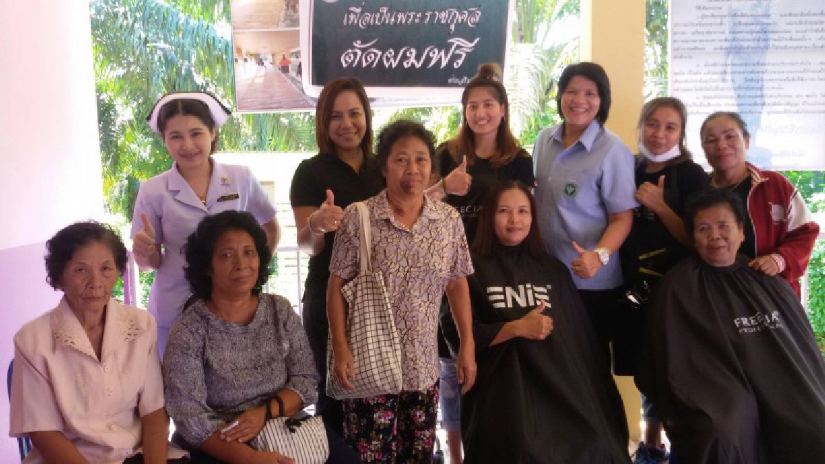 #ทำดีเพื่อพ่อ..!! กระบี่ช่างเสริมสวยลำทับ ร่วมทำดีเพื่อพ่อ ตัดผมฟรีแก่ประชาชน