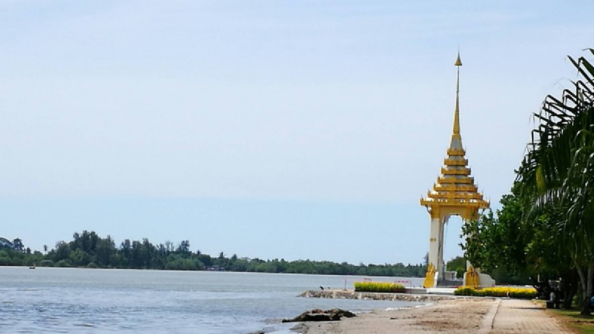#ร่วมมือช่วยกันทำ..!! ต้องทำให้สมพระเกียรติพระเมรุมาศจำลองกระบี่ เร่งประดับดอกดาวเรือง