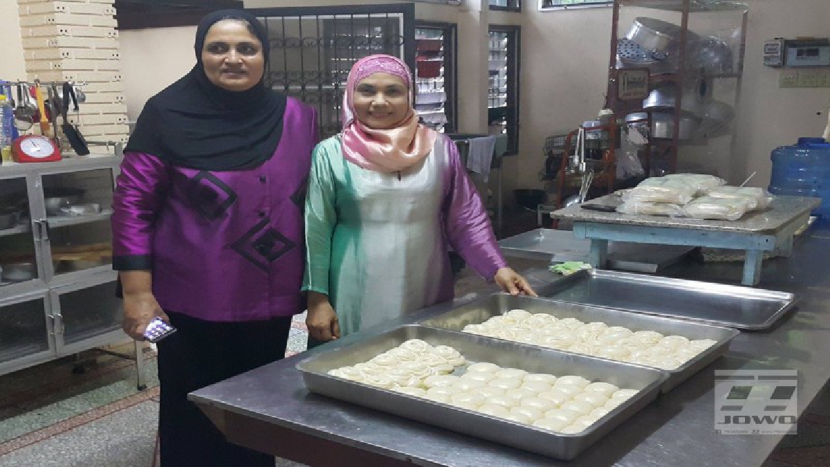 "โรตี" อร่อยที่สุดในโลกของ อ.ศีขรภูมิ จ.สุรินทร์ อาหารที่อิสลามทานทุกเช้า และเป็นอาหารว่างสำหรับรับรองต้อนรับผู้มาเยือน(คลิป)