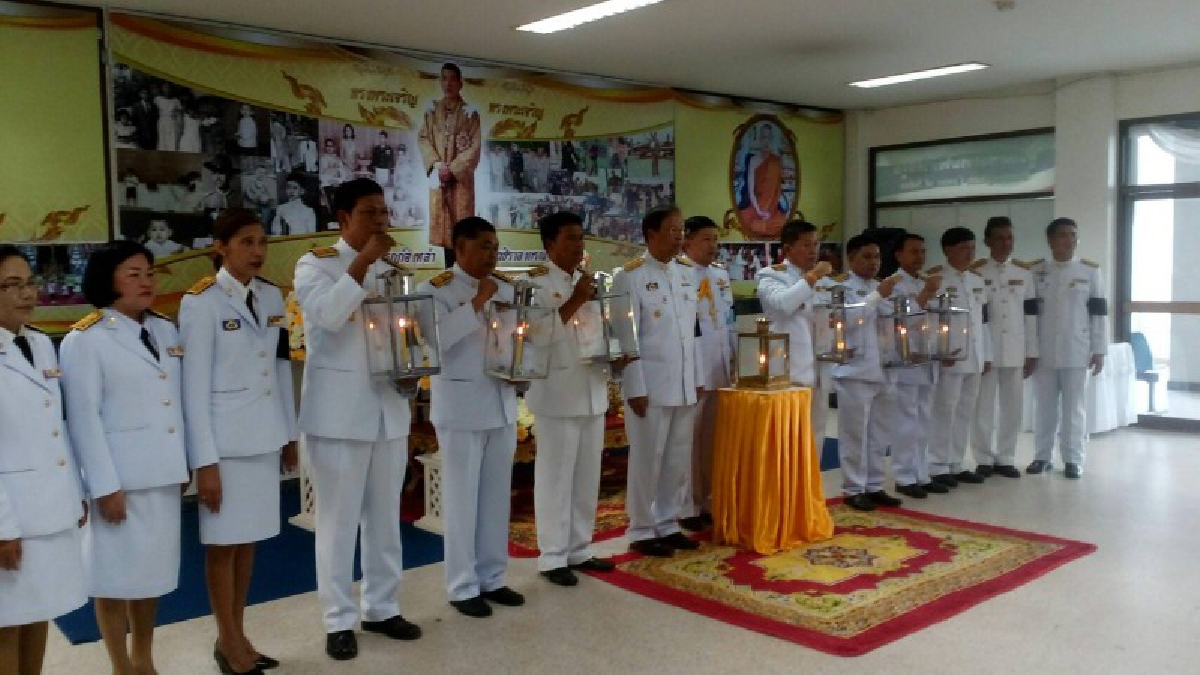 สตูล..!! ส่งมอบไฟหลวงพระราชทาน ให้แก่ 6 อำเภอ (มีคลิป)