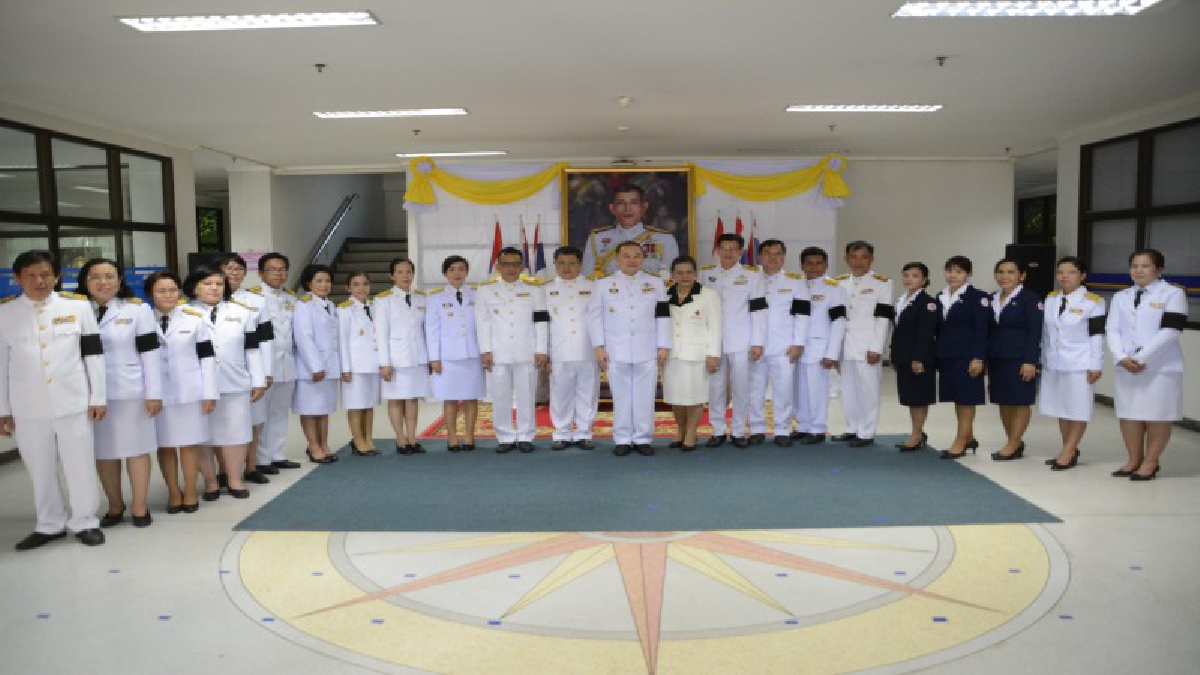 จังหวัดกำแพงเพชร!! ประกอบพิธีอัญเชิญไฟหลวงพระราชทาน ส่งมอบให้กับอำเภอรับไปยังซุ้มถวายดอกไม้จันทน์