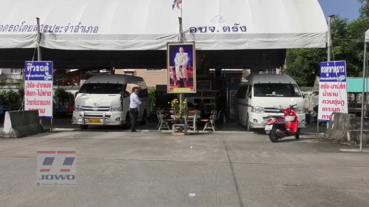 พร้อมให้บริการรถโดยสารฟรี..!! บริการรับส่งประชาชนเข้าร่วมพิธีถวายดอกไม้จันทน์ในงานพระราชพิธีถวายพระเพลิงพระบรมศพพระเจ้าอยู่หัว ร.9