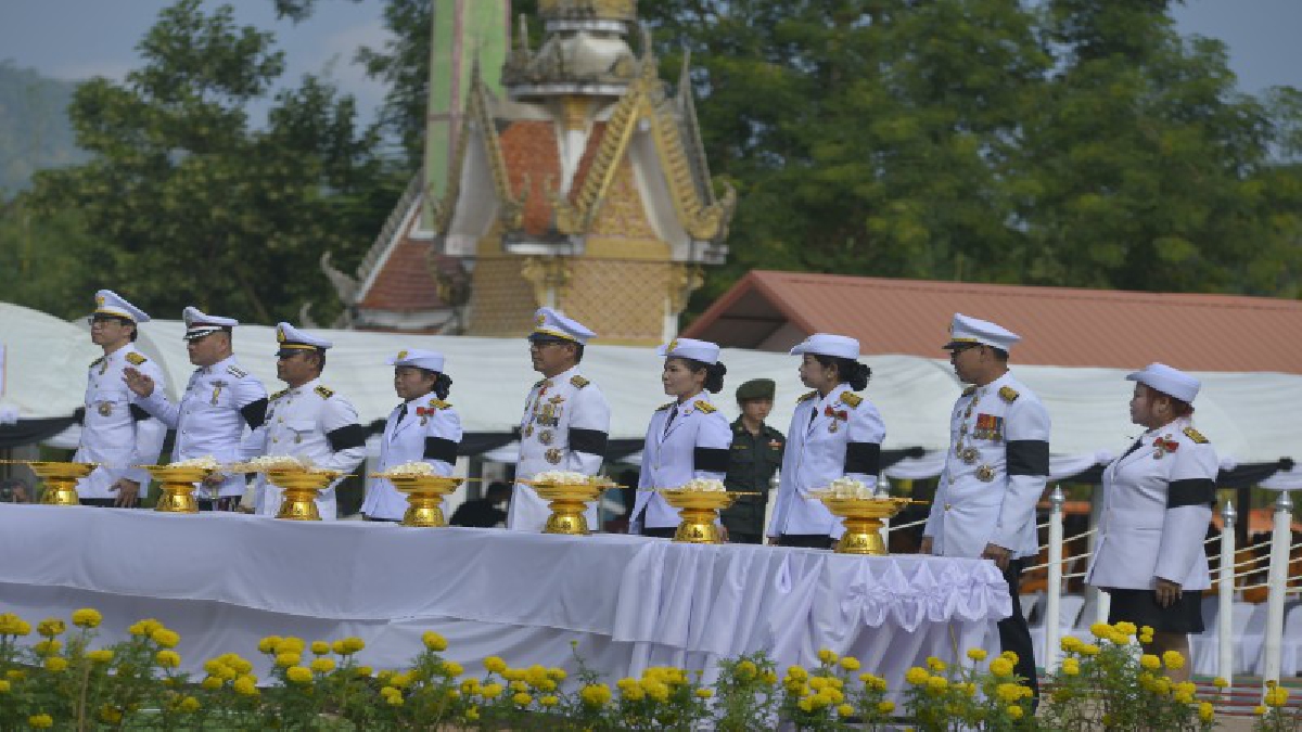 ชัยภูมิ!! พิธีถวายดอกไม้จันทน์เนื่องในพระราชพิธี ถวายพระเพลิงพระบรมศพในหลวง รัชกาลที่ 9