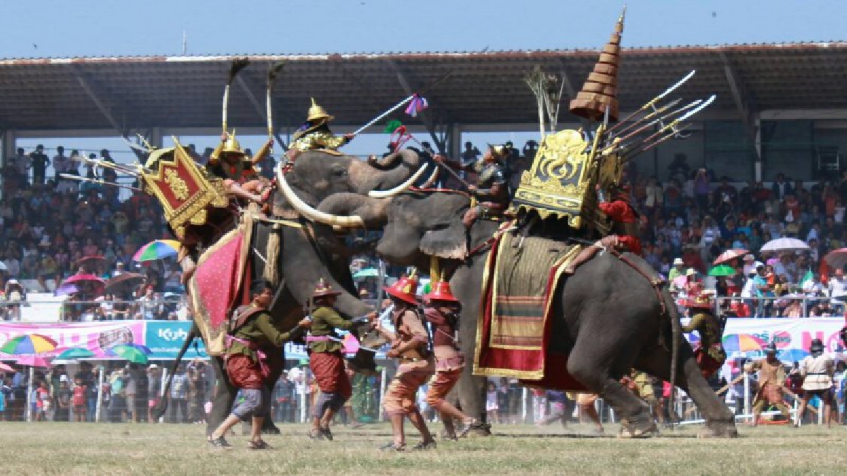 แบบนี้ต้องมา!! “มหัศจรรย์งานช้างสุรินทร์” ปี60 ครบรอบ 57 ปี สุดยิ่งใหญ่อลังการ เน้นวัฒนธรรมประเพณีดึงดูดนทท. สัมผัสกลิ่นไอ หนึ่งเดียวในโลก