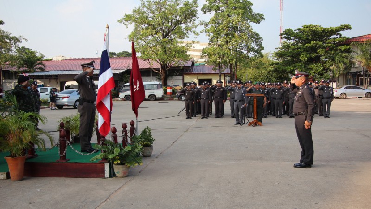 ชัยภูมิ..!! ตร.ระดมกำลัง ปล่อยแถวกวาดล้างอาชญากรรม ช่วงวันลอยกระทง มุ้งเน้นความปลอดภัยในชีวิตประชาชน (มีคลิป)