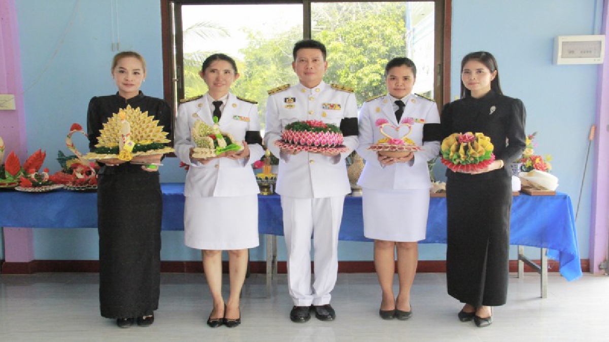 อำเภอโกสัมพีนคร หารือแนวทางการจัดงานประเพณีลอยกระทงและผ้าป่าแถ;ประจำปี พร้อมเชิญชวนอุดหนุนผลิตภัณฑ์กระทง "เปลือกข้าวโพด" สินค้าโอท็อป